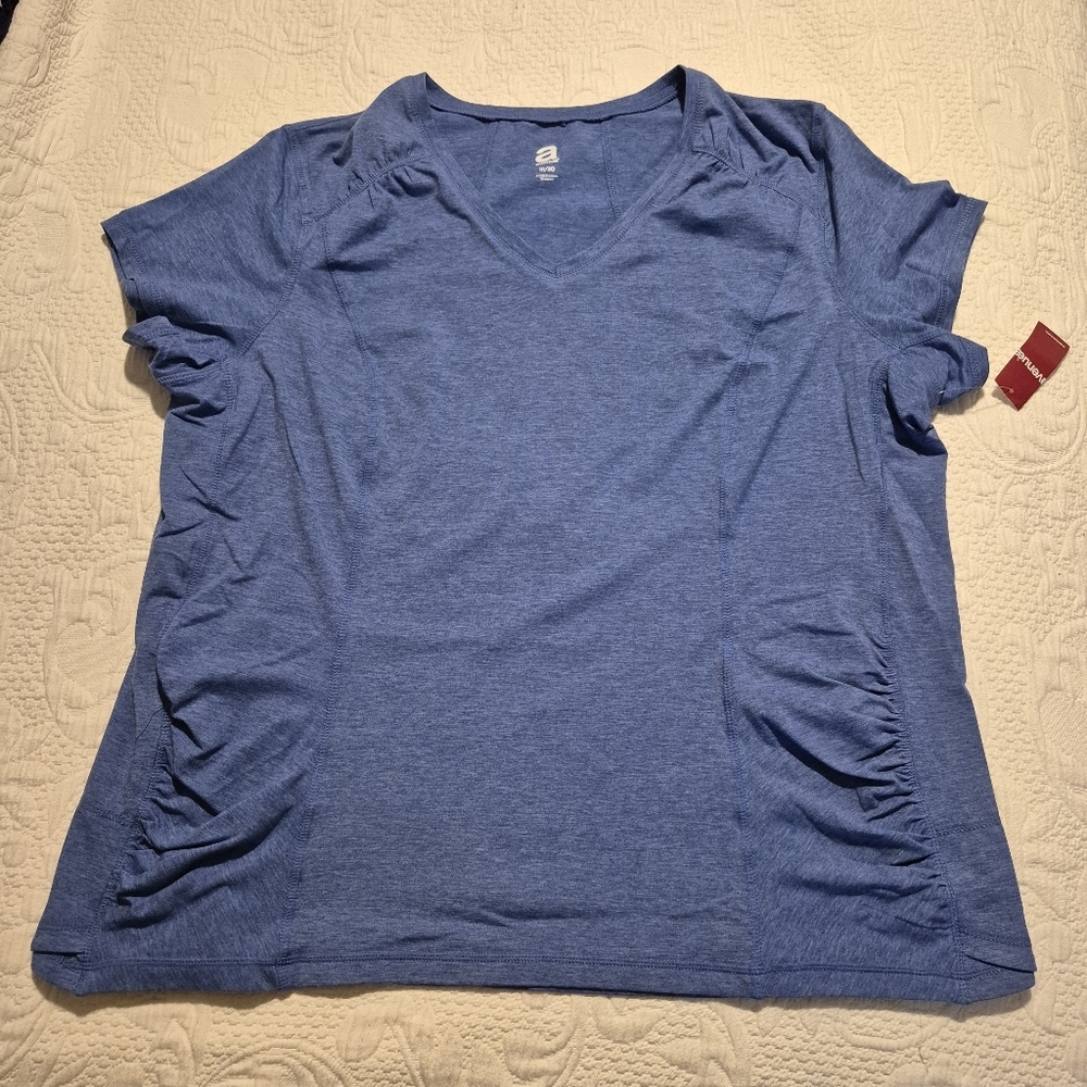 Avenue women"s 18/20 blue short sleeve shirt, ruched medium blue NWT